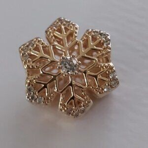 Pandora *Retired* Gold-Plated Festive Snowflake charm w/Clear Zirconia 782378C01